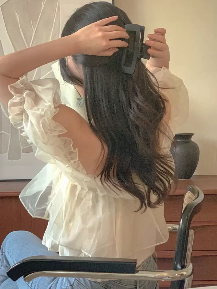 Women's Off Shoulder Ruffle Hem Cropped Blouse, Apricot Color, Spring/Summer