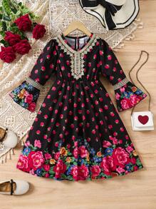 适合年轻女孩的花卉印花 V 领喇叭袖连衣裙 - 黑色 - 查看 3