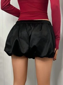 EgrlEra Shorts mini de satén con cremallera delantera y farol para mujer, para verano, playa y crucero - Negro - Ver 2