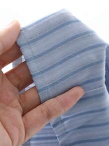 Dazy-Less Camisa de mujer de manga larga con diseño de negocios casual, cuello con cordón y espalda con bloques de color y rayas, ropa de mujer para otoño