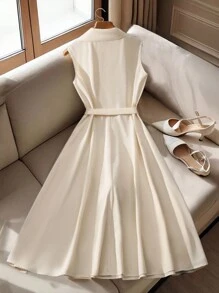 GlowEve 女士优雅通勤纯色双排扣无袖中长连衣裙 - 杏色 - 查看 2