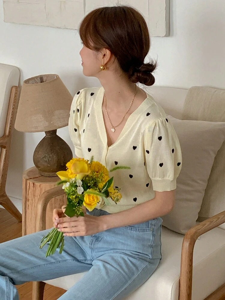 Women's V-Neck Heart Print Short Sleeve Knit Top, Apricot, Spring/Summer