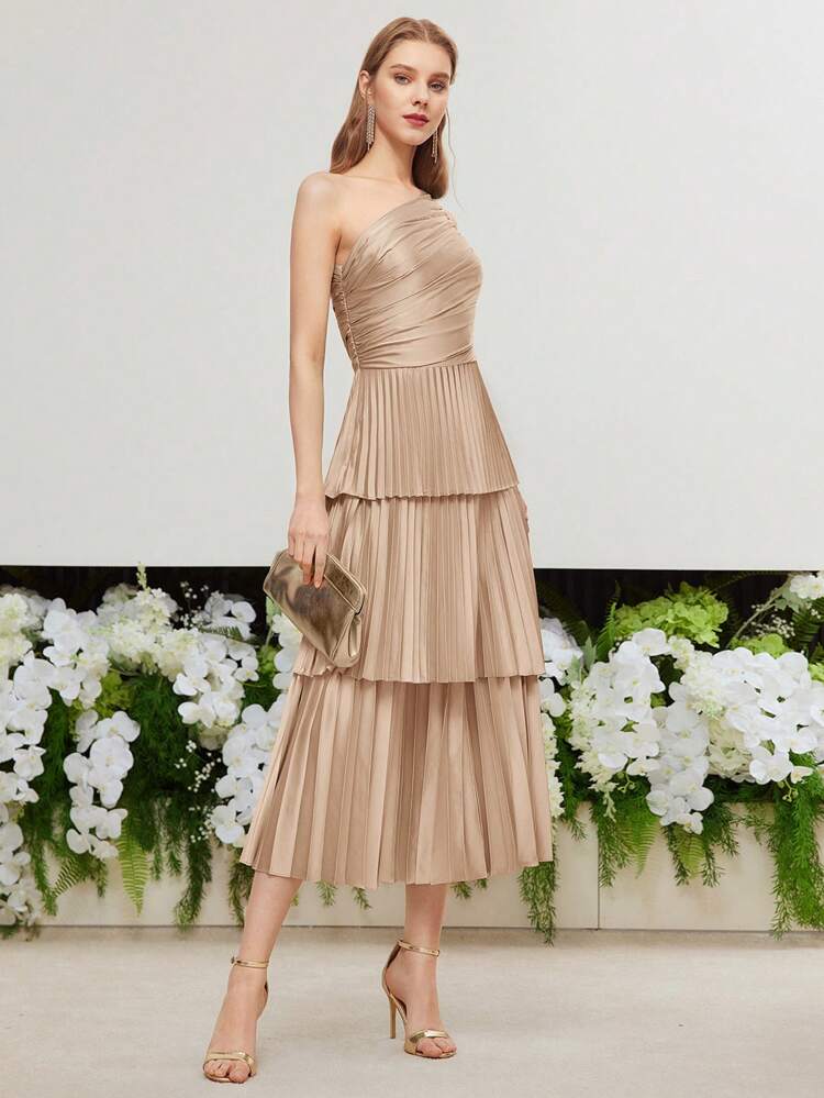 VESTIDO COM PREGAS FRANZIDAS DE OMBRO ÚNICO