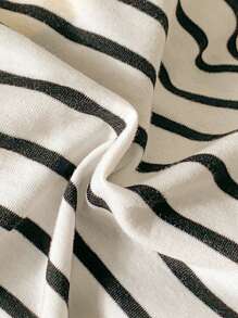 SHEIN Baby Girl Infant Toddler Casual All-Match Everyday Versatile Heart Embroidery Black & White Striped Short Sleeve T-Shirt Top, 0-3 Years Old - Black and White - View 4