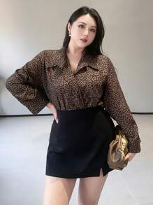 Dazy Petite Plus Camisa de manga larga con cuello vuelto y estampado de leopardo, talla grande, color marrón, estampado de guepardo para primavera/otoño