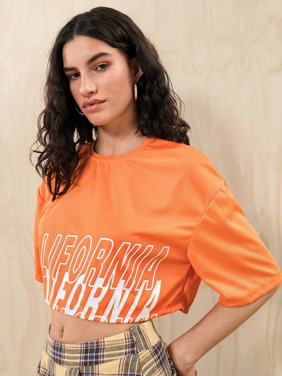 Easelle 字母圖案落肩袖短款T恤 - 橘色 - 查看 1