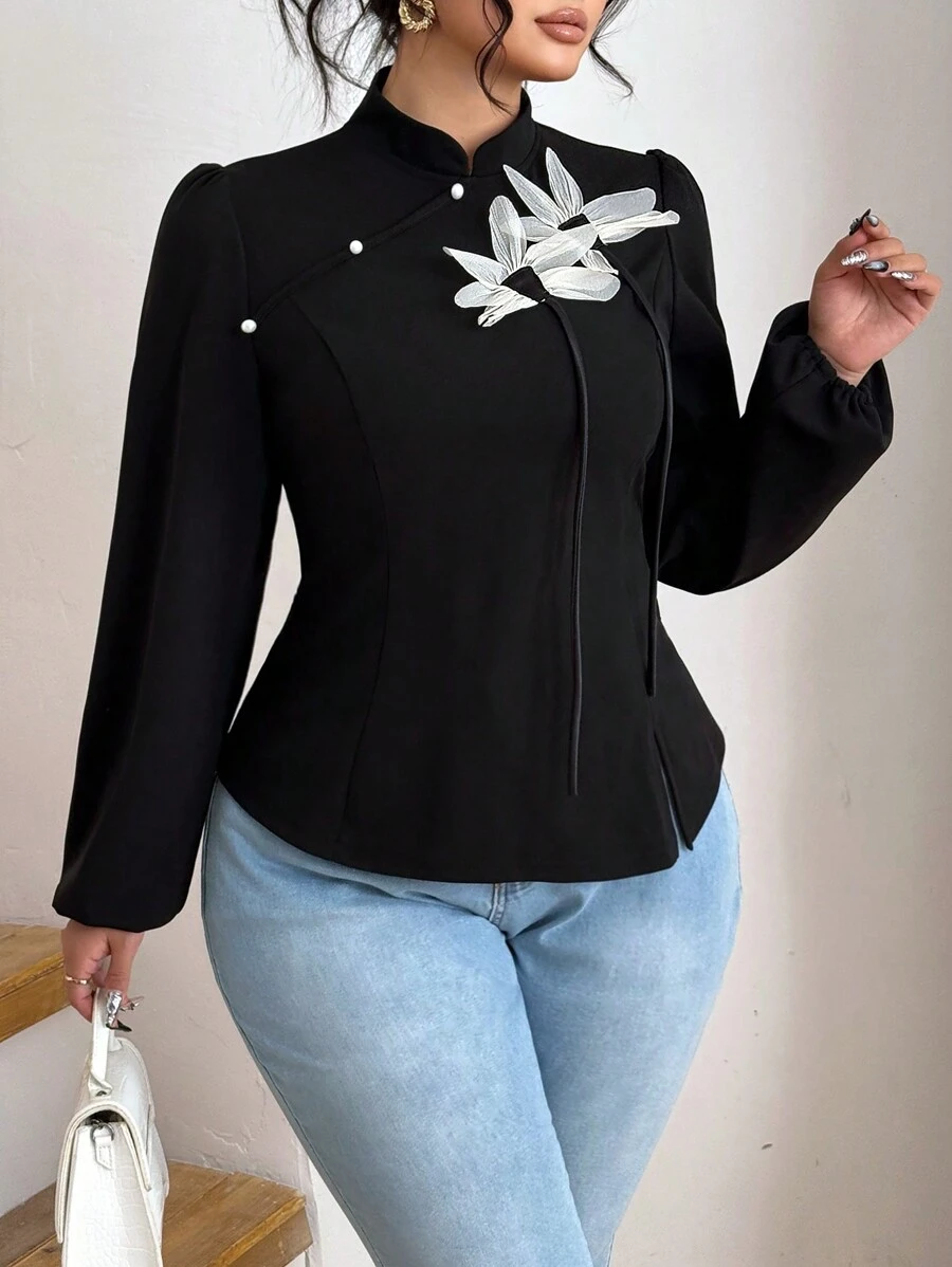 Celure 情人节大码优雅新中式衬衫日常穿着精致细节小开衩纽扣开合立领花卉装饰高端小众泡泡袖衬衫