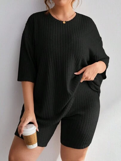 SHEIN Essnce 2pcs Plus Size Solid Color Round Neck Simple Rib Knit Top And Shorts Set
