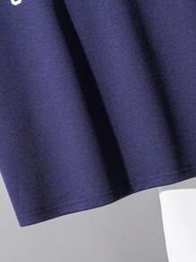 SHEIN Little Byeori 2 件套青少年男孩休闲韩版宽松字母图案 T 恤和短裤套装，适合通勤、上学、休闲、运动、春夏