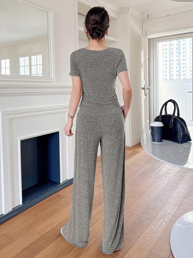 2pcs Women's Plain Pleated T-Shirt & Wide Leg Capri Pants Set Lounge Sets For Women