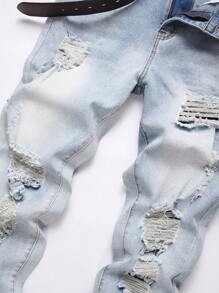 Manfinity Roughcore Men's Casual Distressed Pocket Denim Jeans - Light Wash - View 6