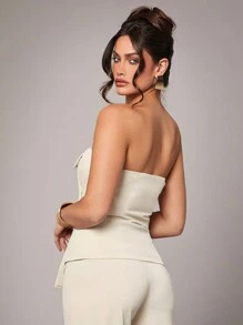 Silquee Áo khoác blazer trễ vai cho nữ, màu trơn cao cấp, trang trí khóa kim loại màu be, áo vest đi làm bằng kim loại vàng bất đối xứng, có lót, thanh lịch và thời trang, trang phục công sở giản dị, trang phục công sở mùa xuân và mùa hè cho nữ, áo khoác blazer ống kiểu vest cho nữ, thiết kế không viền thông thường, áo nghệ thuật cho nữ, chỉ có thể kết hợp áo với quần, bộ 2 món cho nữ - Màu be - Xem 3