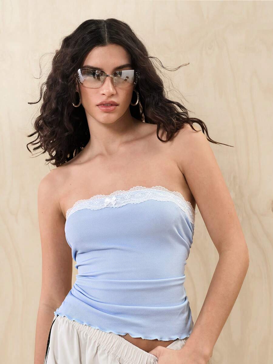 SHEIN EZwear Summer Going Out Contrast Pink Lace Trim Ruched Side Bow Front Tube Top - Blue and White - View 1