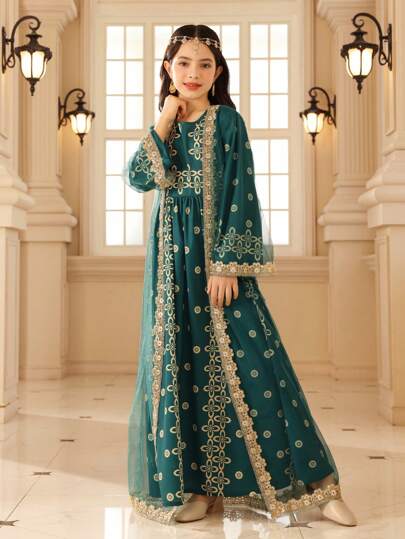 青少年女孩休闲两件套：长袖开衫和连衣裙，简约时尚，适合日常穿着