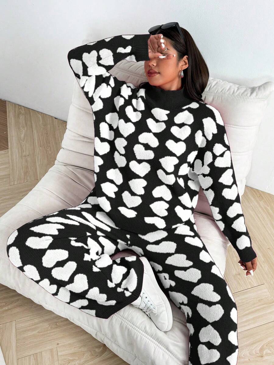 Flirla Fashion New Heart Pattern Long Sleeve Sweater Set For Autumn/Winter - Black and White - View 1