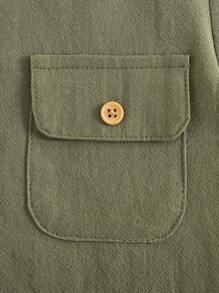 SHEIN Playful Pals 1pc Young Boys Short Sleeve Collar Single-Breasted Pocket Military Green Shirt, Comfortable Soft Casual, Suitable For Jeans, Trousers, Shorts, Vintage Fashion Versatile Summer New Arrival