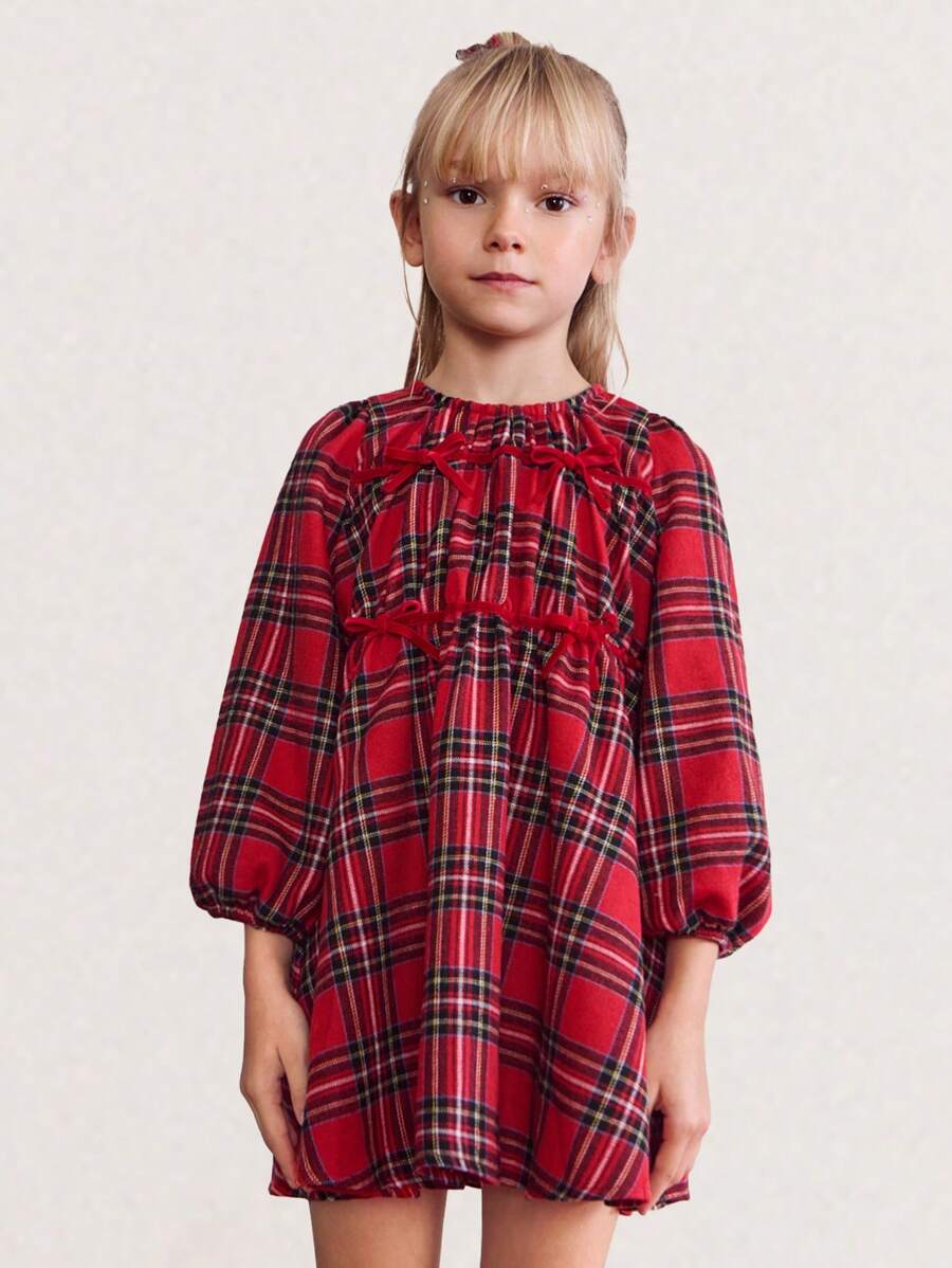 SHEIN 年轻女孩格子印花蝴蝶结点缀休闲舒适圆领长袖短裙，适合圣诞节、新年派对、秋冬季 - 紅色 - 查看 1