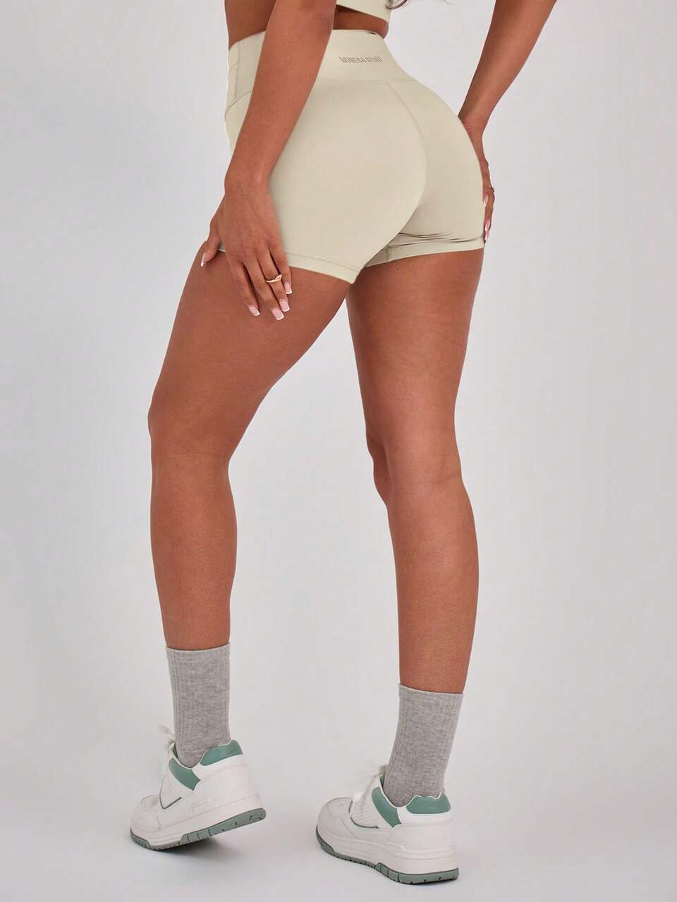 Active Cream Cross Front Waistband Seamless Gym Shorts