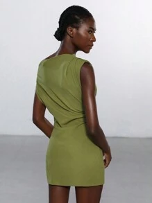 Aveloria Modichic Waist Slimming Fashion Solid Color Knitted Padded Shoulder Sleeveless Bodycon Dress - Green - View 2