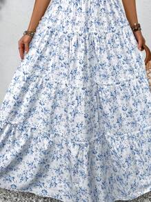 SHEIN VCAY 大码碎花印花喇叭裙，休闲假日风格