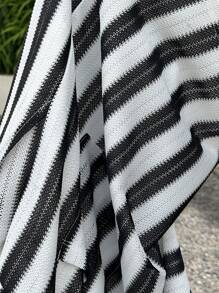 Manfinity VCAY 男士编织条纹松紧腰宽松短裤，适合日常穿着