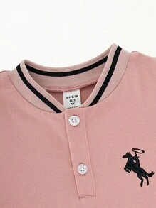 SHEIN Áo thun polo cổ đứng tay ngắn thêu cổ bẻ khóa nửa thân dành cho sinh viên thể thao thường ngày, thoải mái và đa năng khi đi chơi, đi học, tụ tập, ở nhà, thích hợp cho mùa xuân, mùa hè, đi chơi xa, ngày lễ, du lịch, thư giãn, tắm nắng - Hồng - Xem 7