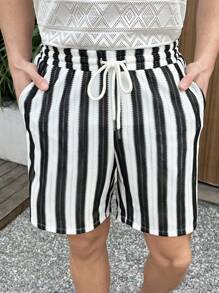 Manfinity VCAY 男士编织条纹松紧腰宽松短裤，适合日常穿着