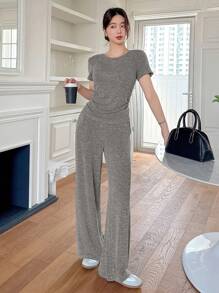 DAZY 2pcs Women's Plain Pleated T-Shirt & Wide Leg Capri Pants Set - Grey - View 4