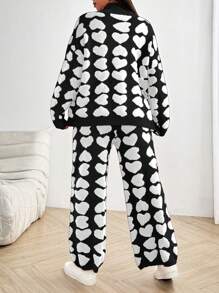 Flirla Fashion New Heart Pattern Long Sleeve Sweater Set For Autumn/Winter - Black and White - View 2