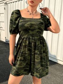 SHEIN EZwear 大码夏季休闲迷彩泡泡袖连体衣 - 軍綠色 - 查看 3