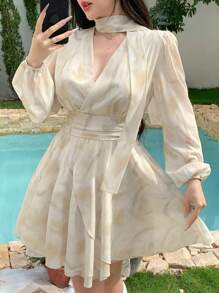 DAZY 女式花卉印花束腰 V 领长袖雪纺迷你连衣裙，秋季连衣裙 - 米色 - 查看 3