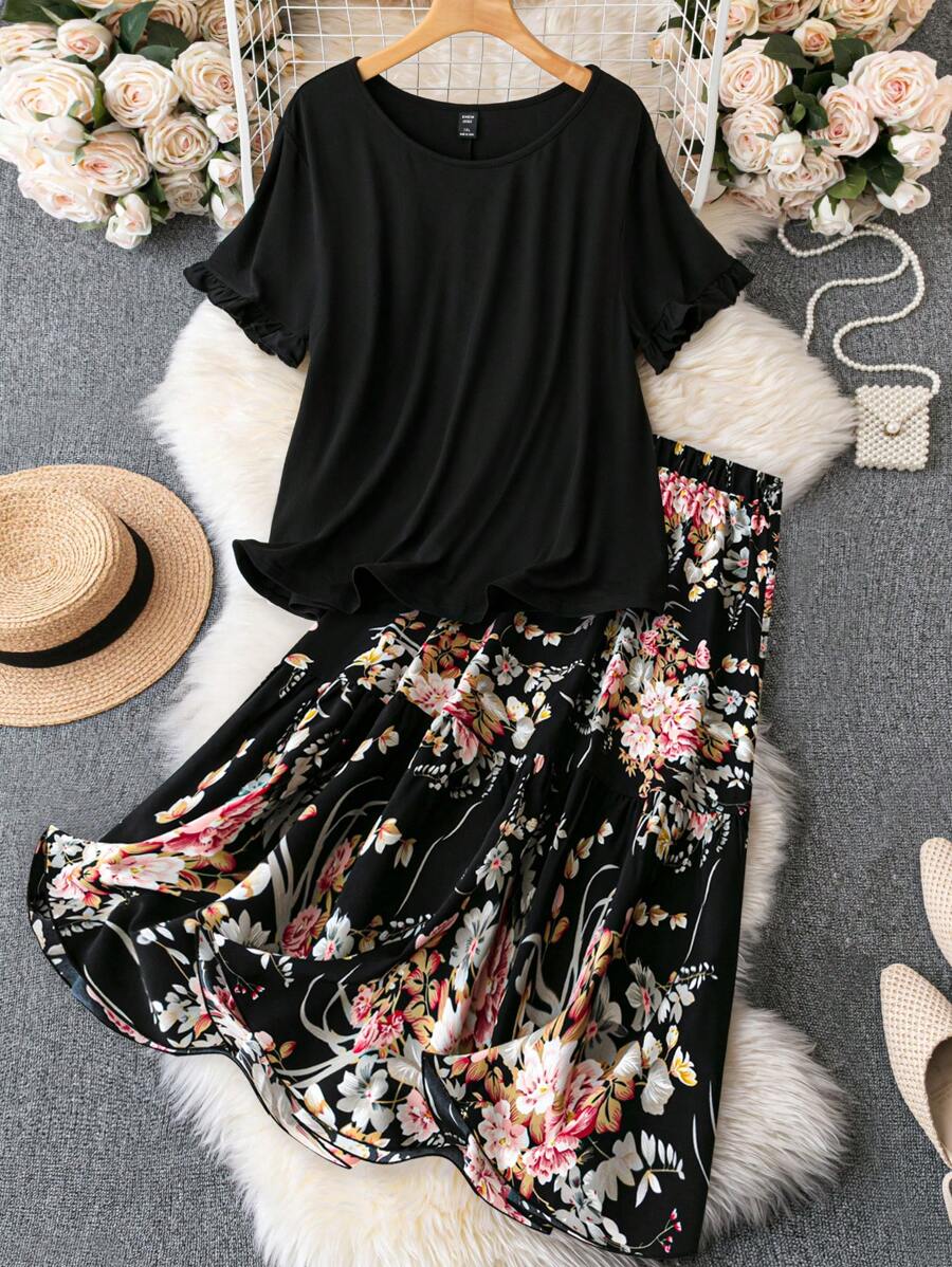 SHEIN LUNE Plus Size Women 2pcs Set: Solid Color Short Sleeve T-Shirt + Floral Print Skirt, Spring/Summer - Multicolor - View 1
