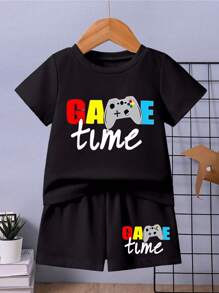 Conjunto de camiseta de cuello redondo y pantalones cortos con estampado de juegos, cómodo y para niño (talla pequeña)