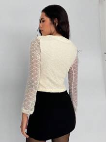 SHEIN Essnce Áo thun bó sát xẻ gấu màu trơn thường ngày cho nữ, mùa xuân và mùa thu, áo bất đối xứng, áo liền quần dài tay, áo crop top dài tay, áo dài tay cho nữ, áo sơ mi dài tay, áo sơ mi trắng cho nữ - trắng - Xem 3