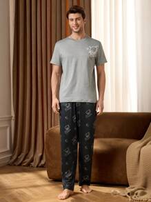 2pcs/Set Men Star Print Crew Neck Short Sleeve T-Shirt And Pants Pajamas Set