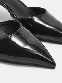 CUCCOO CURVES Zapatos de tacón alto con punta afilada, ancho extra, con hebilla decorativa, ideal para el Día de San Valentín, talla grande - Negro - Ver 6