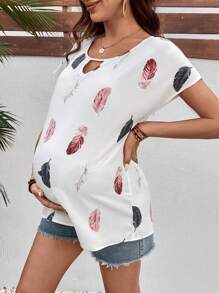 SHEIN Maternity Feather Print Keyhole Neck Batwing Sleeve Shirt - Multicolor - View 6