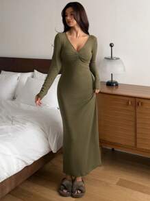 DAZY Deep V-Neck Ruched Maxi Housedress, Fitted Design Pajama - Green - View 3