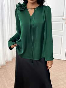 Modelyn 1pc Women's Solid Color Long Sleeve Shirt, Minimalist & Fashionable Casual Everyday Wear - Green - View 1