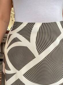 SHEIN LUNE Plus Size Women Geometric Pattern Casual A-Line Skirt Western Wear Women Boho Bohemian 90s Clothes Festival,Summer Outfits For Women, Old Money , Spring Break Outfits, Modesty Clothes Women Summer Boho Old Money Summer Outfits For Women Spring Break Rave Outfits Festival Spring Break Outfits