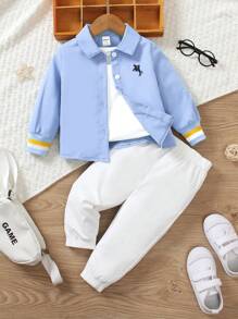 SHEIN 男婴春季套装天蓝色纽扣衬衫配马匹贴花和裤子 - 彩色 - 查看 1