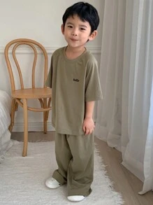 DAZY Young Boy Letter Print Pocket Short Sleeve Top And Pants Pajama Set - Army Green - View 3