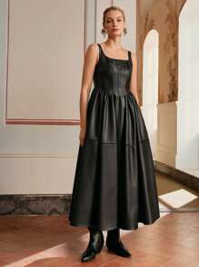 Anewsta Elaire 女士高腰褶皱大码 PU 长款吊带连衣裙 Old Money - 黑色 - 查看 3