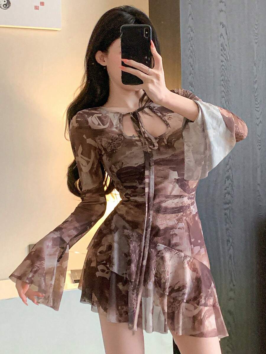DAZY 全身印花不对称荷叶边系结设计泡泡袖短款连衣裙，适合女士太阳裙、迷你裙、休闲女装、秋季连衣裙长袖连衣裙 - 棕色 - 查看 1