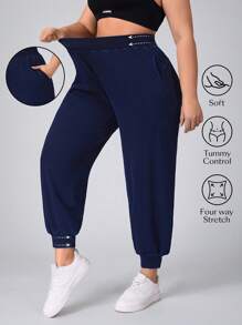 SHEIN Essnce Plus Size Solid Color Casual Denim Jeans, Minimalist Style For Everyday Wear Stretchy Knit Denim Apple Bottom Jeans - Blue - View 1