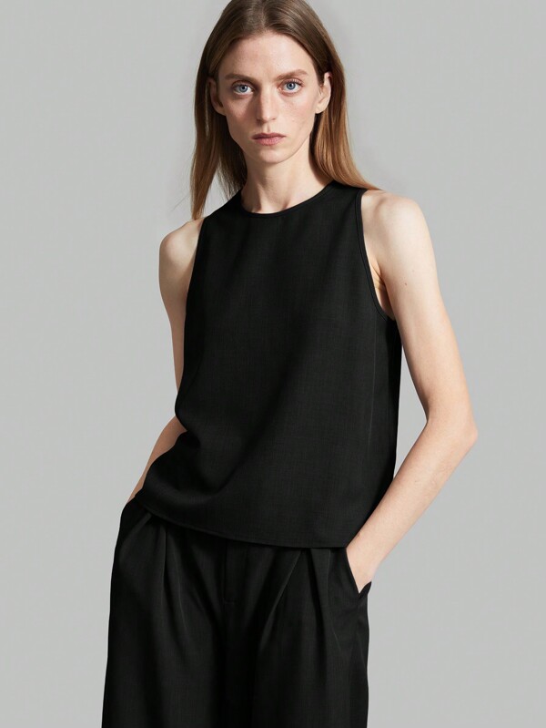 Ontre 2025 Summer New Black Round Neck Sleeveless Light Fabric Women's Tank Top Blouse, Business Casual Daily Commute Elegant Vacation Beach Wedding Guest Outfit Country Music Festival Brunch Airport Styling 90s Old Money Stockholm Syndrome American Independence Day