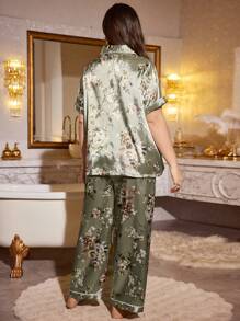 SHEIN MuseNap CURVE Plus Size Floral Printed Short Sleeve Top & Long Pants Pajama Set, Silk-Like - Multicolor - View 2
