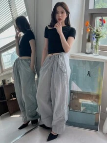 DAZY 女士纯色修身短款露肩短袖黑色 T 恤，春夏