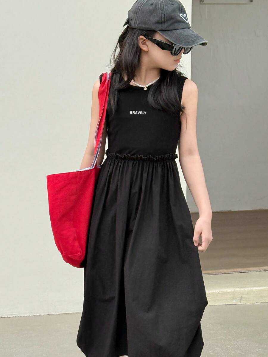 Dazy Kids 青少年女孩夏季休闲无袖字母印花连衣裙，返校服装 - 黑色 - 查看 1