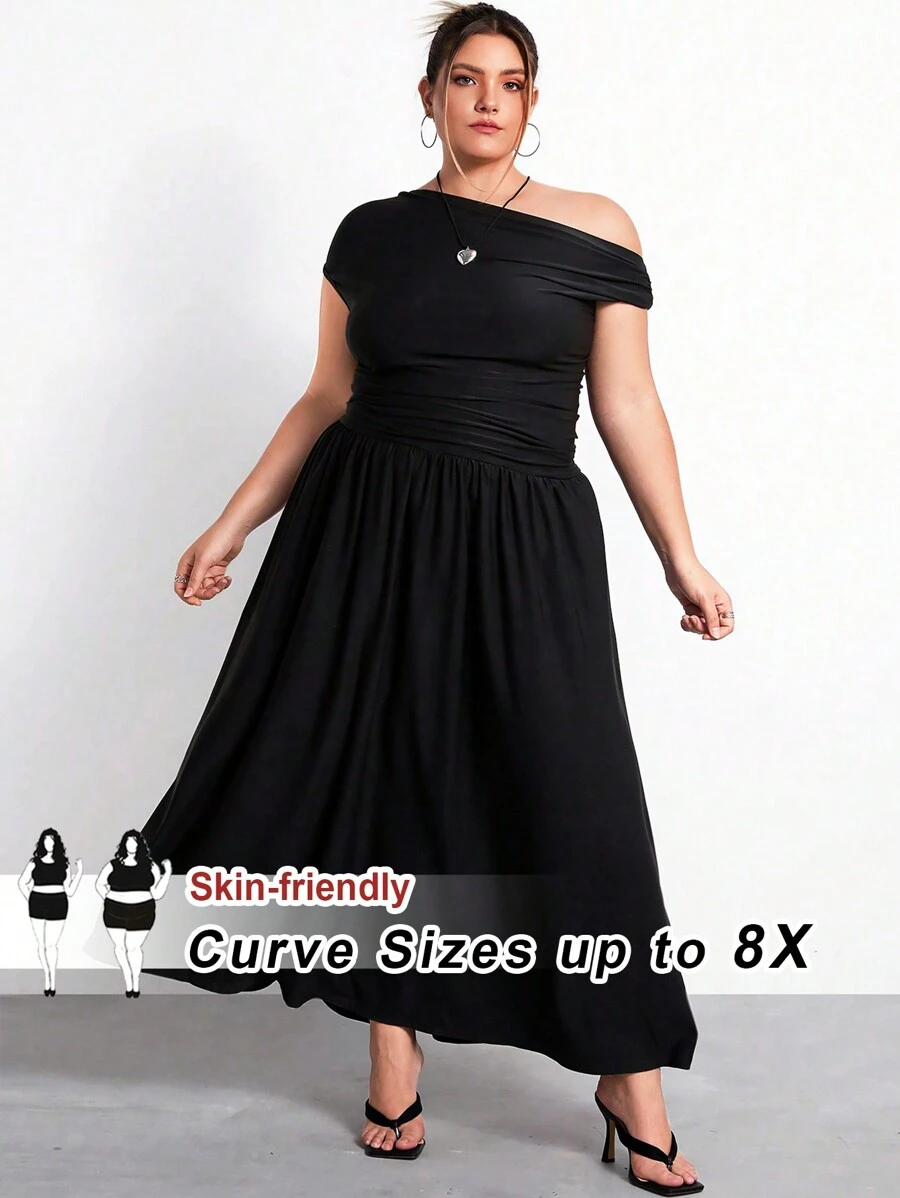 SHEIN CURVE+ 加大码/情人节/大码碎花系带连衣裙,情人节,玫瑰,心形,波点,爱心,嘴唇,丘比特,3D花朵 - 黑色 - 查看 1